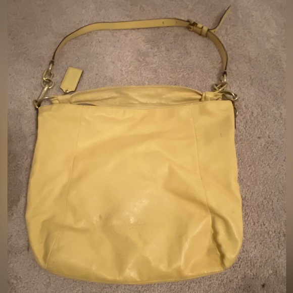 Vintage Yellow Coach Leather Hobo/Crossbody Bag - Picture 3 of 4